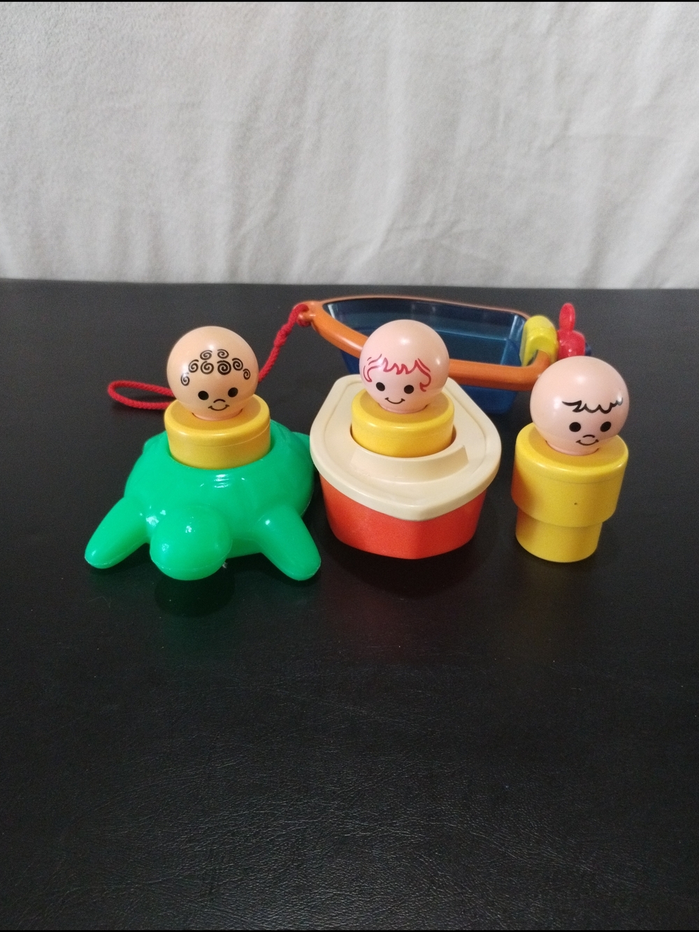 Classic Vintage Little People Pull-Along Bath Toy Set n Green, Orange and Yellow